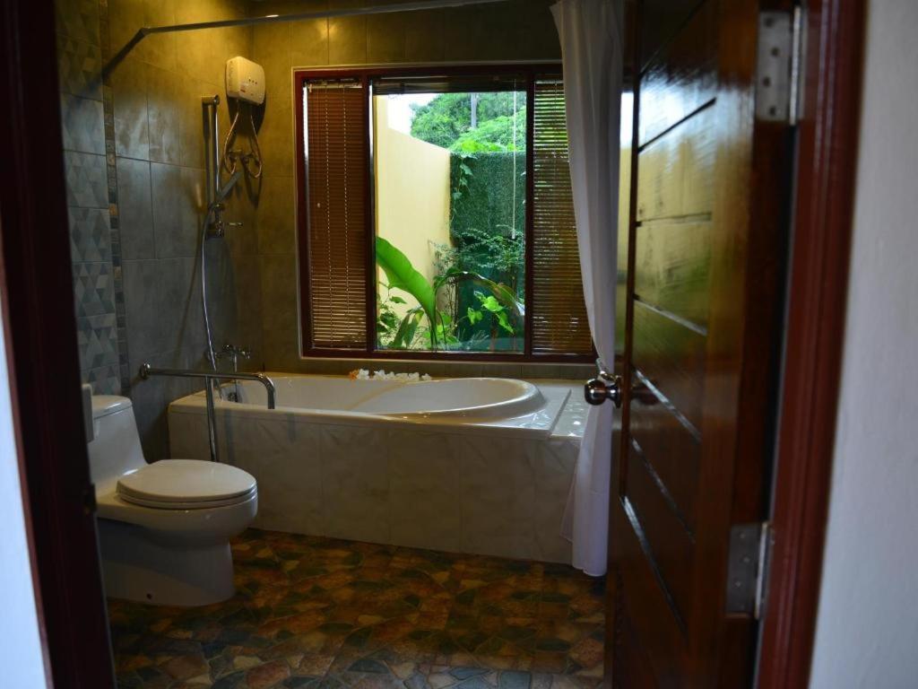 Sucholtee Resort Σούρατ Τανί Εξωτερικό φωτογραφία