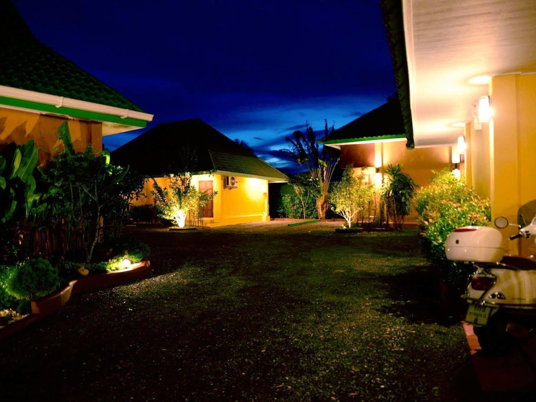 Sucholtee Resort Σούρατ Τανί Εξωτερικό φωτογραφία